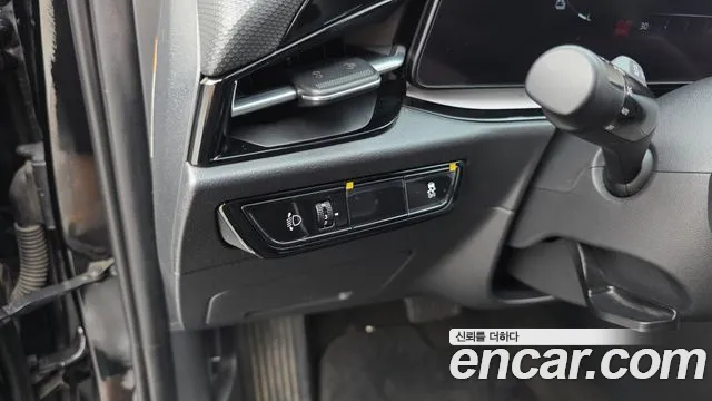 Kia Niro — фото 16