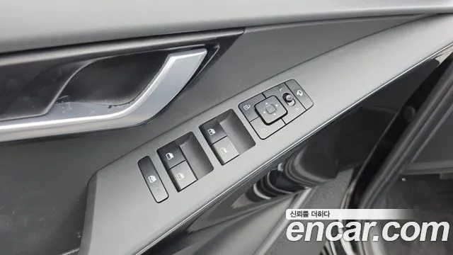 Kia Niro — фото 17