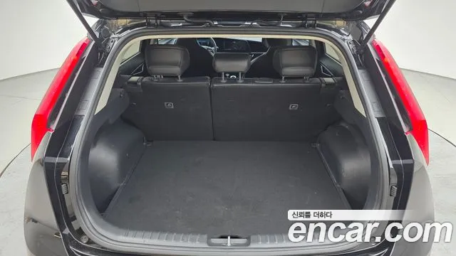 Kia Niro — фото 20