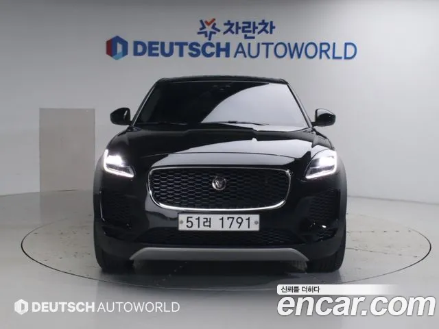 Jaguar E-PACE — фото 3