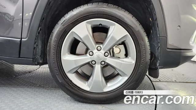 Jeep Cherokee — фото 21