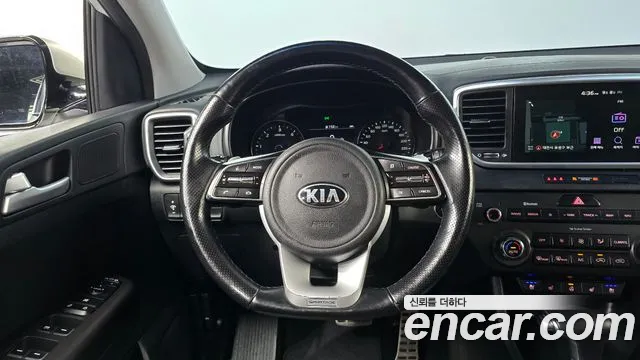 Kia Sportage — фото 13