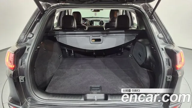 Jeep Cherokee — фото 20