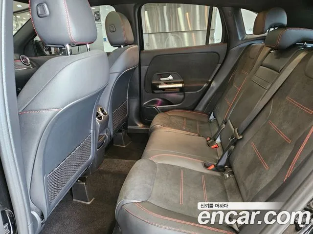 Mercedes-Benz A-Class — фото 14