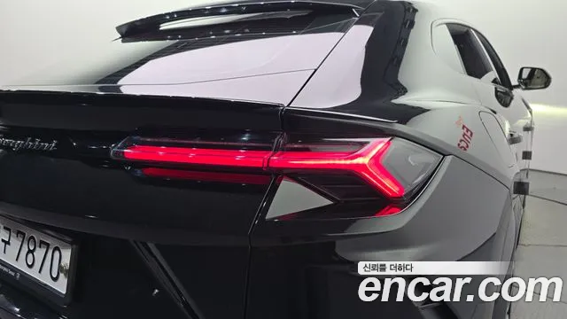 Lamborghini Urus — фото 23