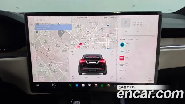 Tesla Model X — фото 13
