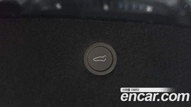 Tesla Model X — фото 17