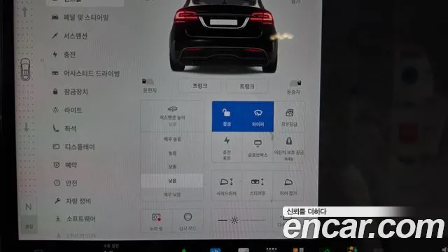 Tesla Model X — фото 20
