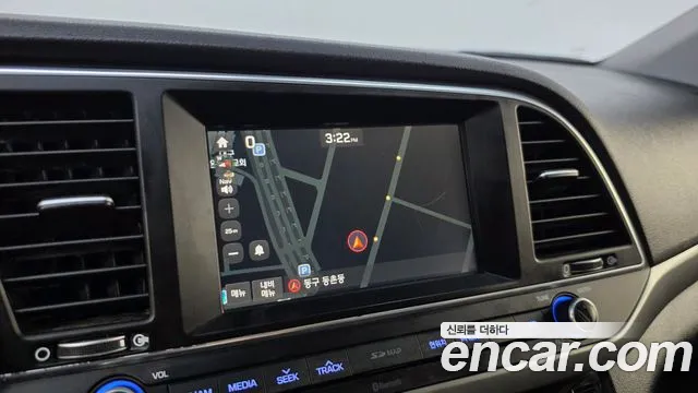 Hyundai Avante — фото 14