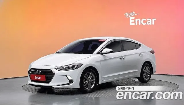 Hyundai Avante — фото 20