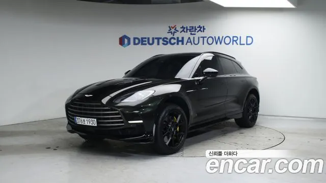 Astonmartin DBX