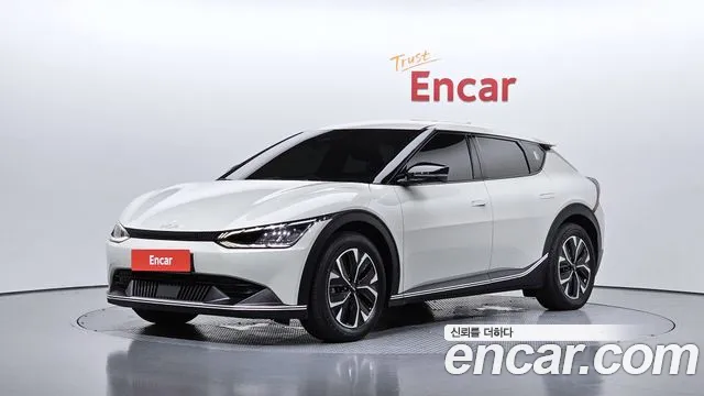 Kia EV6 — фото 1