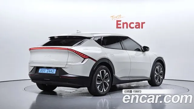 Kia EV6 — фото 2