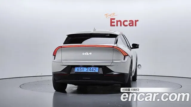 Kia EV6 — фото 4