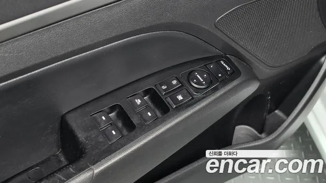 Hyundai Avante — фото 17