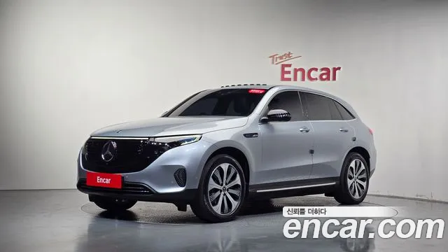 Mercedes-Benz EQC — фото 1