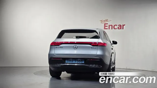 Mercedes-Benz EQC — фото 4