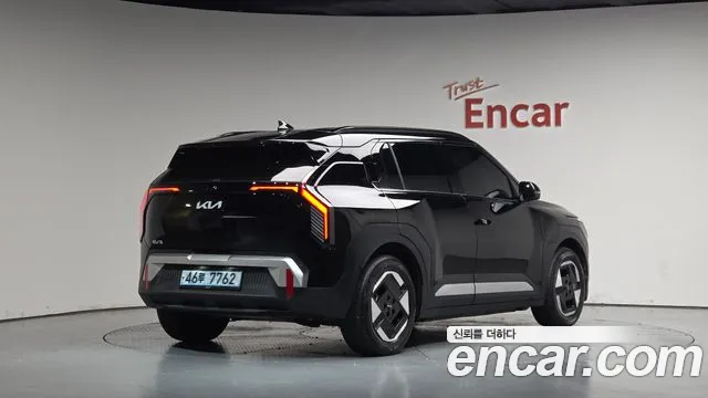 Kia EV3 — фото 1