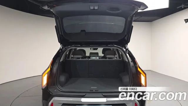 Kia EV3 — фото 19