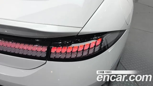 Hyundai Ioniq 6 — фото 23