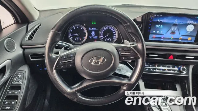 Hyundai Sonata — фото 13