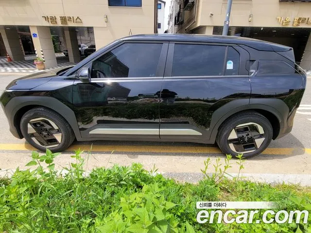 Kia EV3 — фото 4