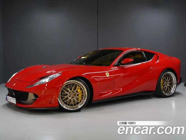 Ferrari 812