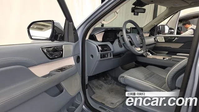 Lincoln Navigator — фото 10