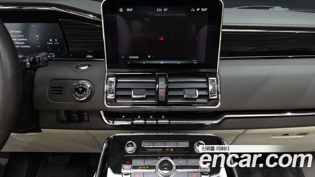 Lincoln Navigator — фото 14