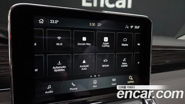 Lincoln Navigator — фото 17