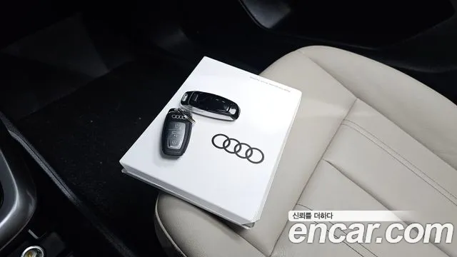 Audi Q4 e-tron — фото 20