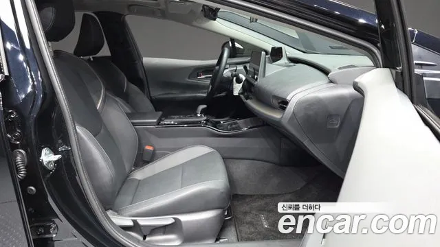 Toyota Prius — фото 11