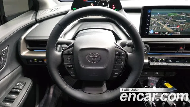 Toyota Prius — фото 13