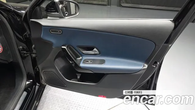 Mercedes-Benz A-Class — фото 24