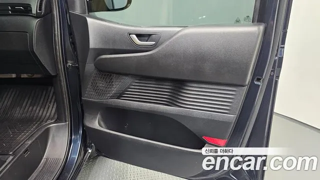 Hyundai Staria — фото 25