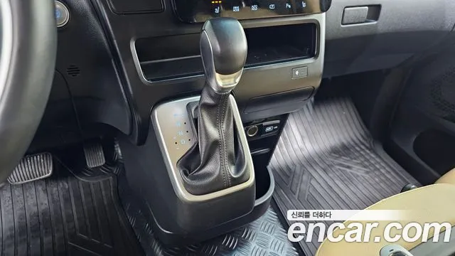 Hyundai Staria — фото 9