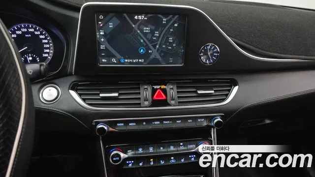Hyundai Grandeur — фото 15