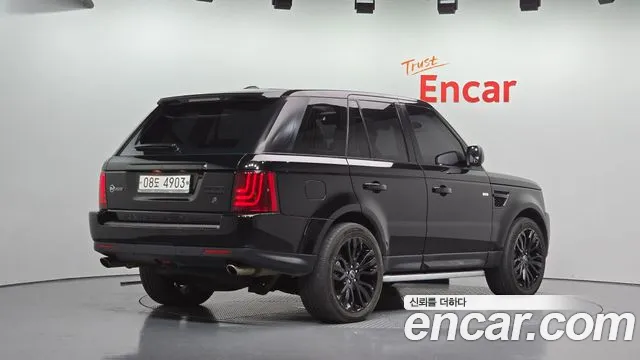 Land Rover Range Rover Sport — фото 1