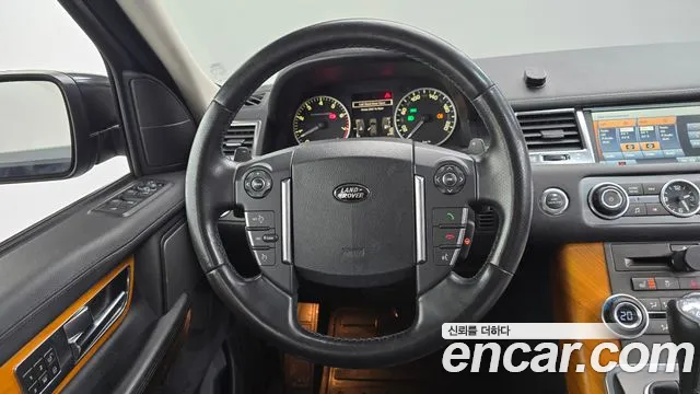 Land Rover Range Rover Sport — фото 13