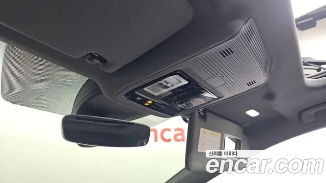 Audi Q4 e-tron — фото 19