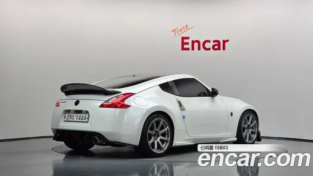 Nissan 370Z — фото 2