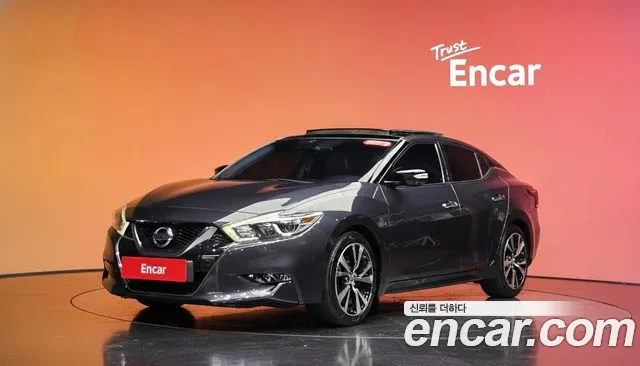 Nissan Maxima — фото 1