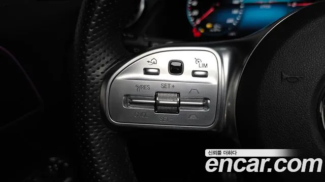 Mercedes-Benz EQA — фото 18