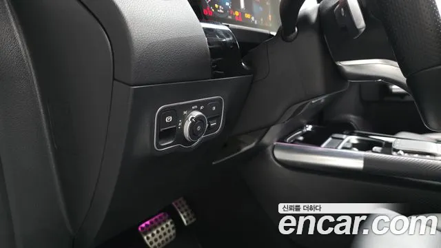 Mercedes-Benz EQA — фото 36