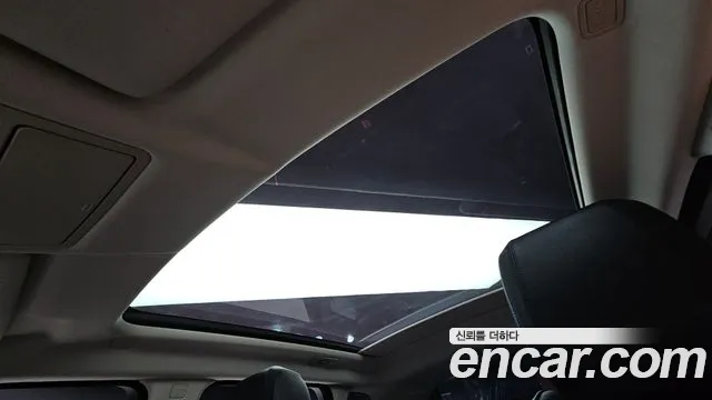 Land Rover Range Rover Evoque — фото 16