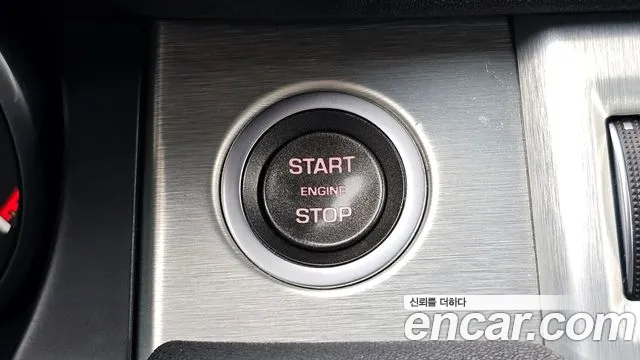 Land Rover Range Rover Evoque — фото 17