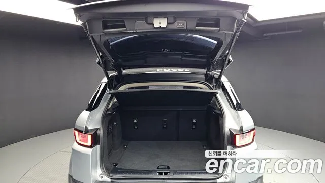 Land Rover Range Rover Evoque — фото 20