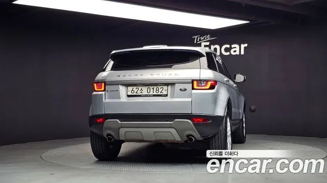 Land Rover Range Rover Evoque — фото 4