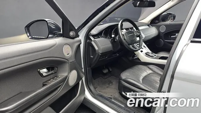 Land Rover Range Rover Evoque — фото 10