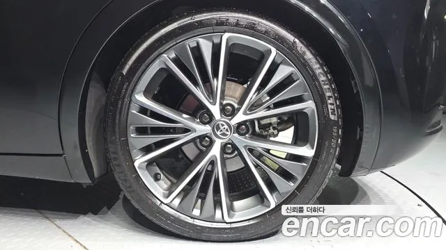 Toyota Prius — фото 21